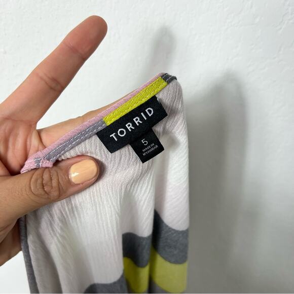 Torrid Colorful Sophie Swing Striped Women Blouse Size 5 - Picture 4 of 6